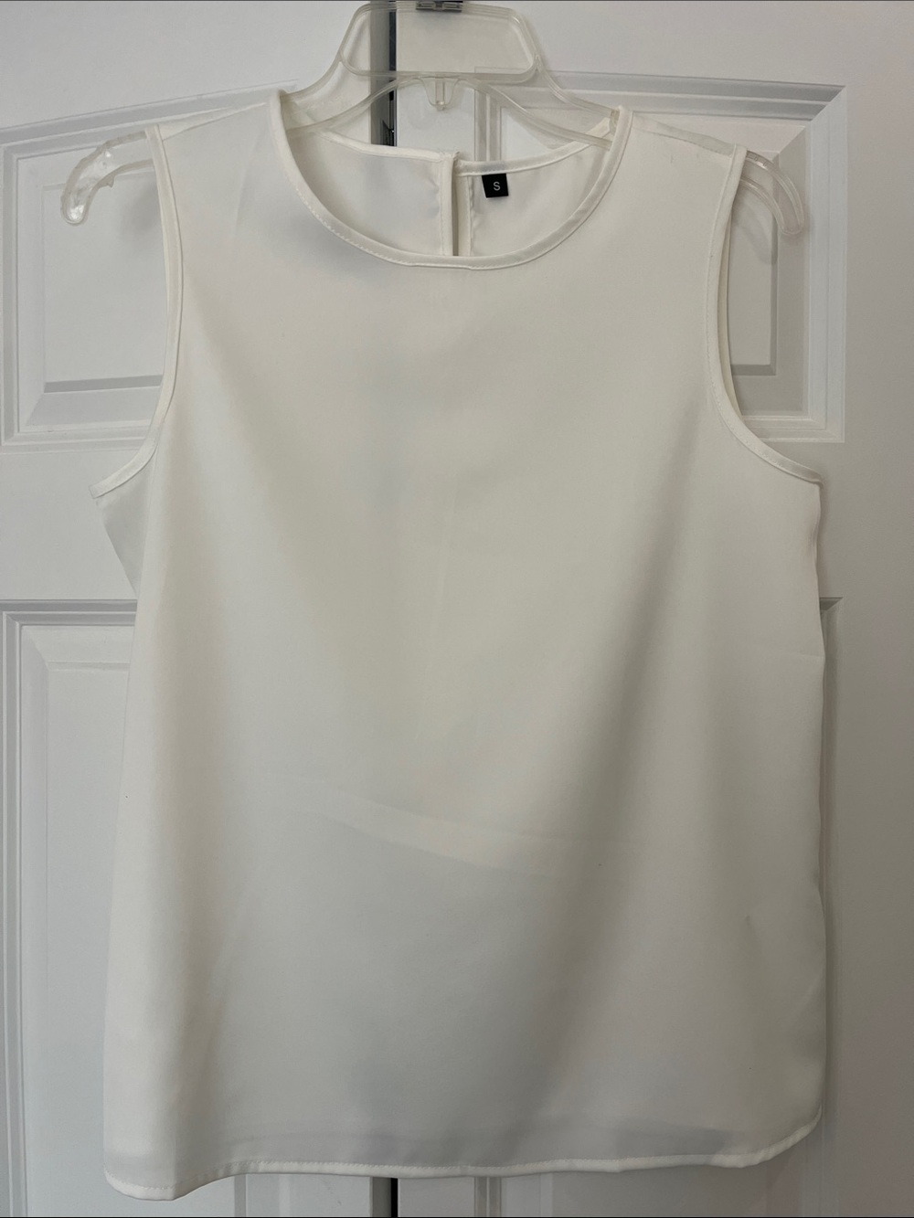 Classic Women's White Sleeveless Shell Top